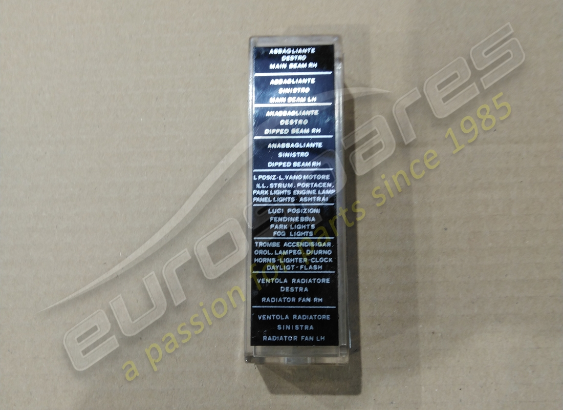 UTILISÉ Ferrari GRAND AUTOCOLLANT DE BOÎTE À FUSIBLES DE PLAQUE SIGNALÉTIQUE RH. NUMÉRO DE PIÈCE 40188203 (1)