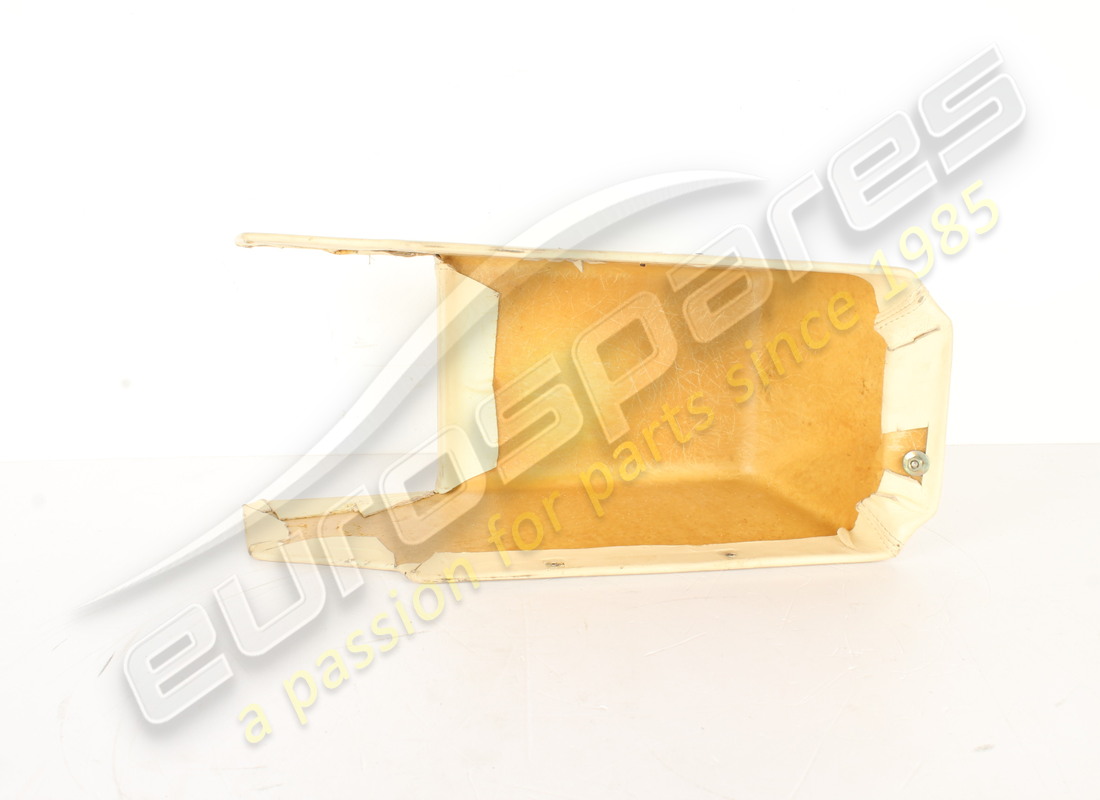 utilisé ferrari moulure de couvercle de pompe hydraulique couverte utilisée. numéro de pièce 644181.. (3)