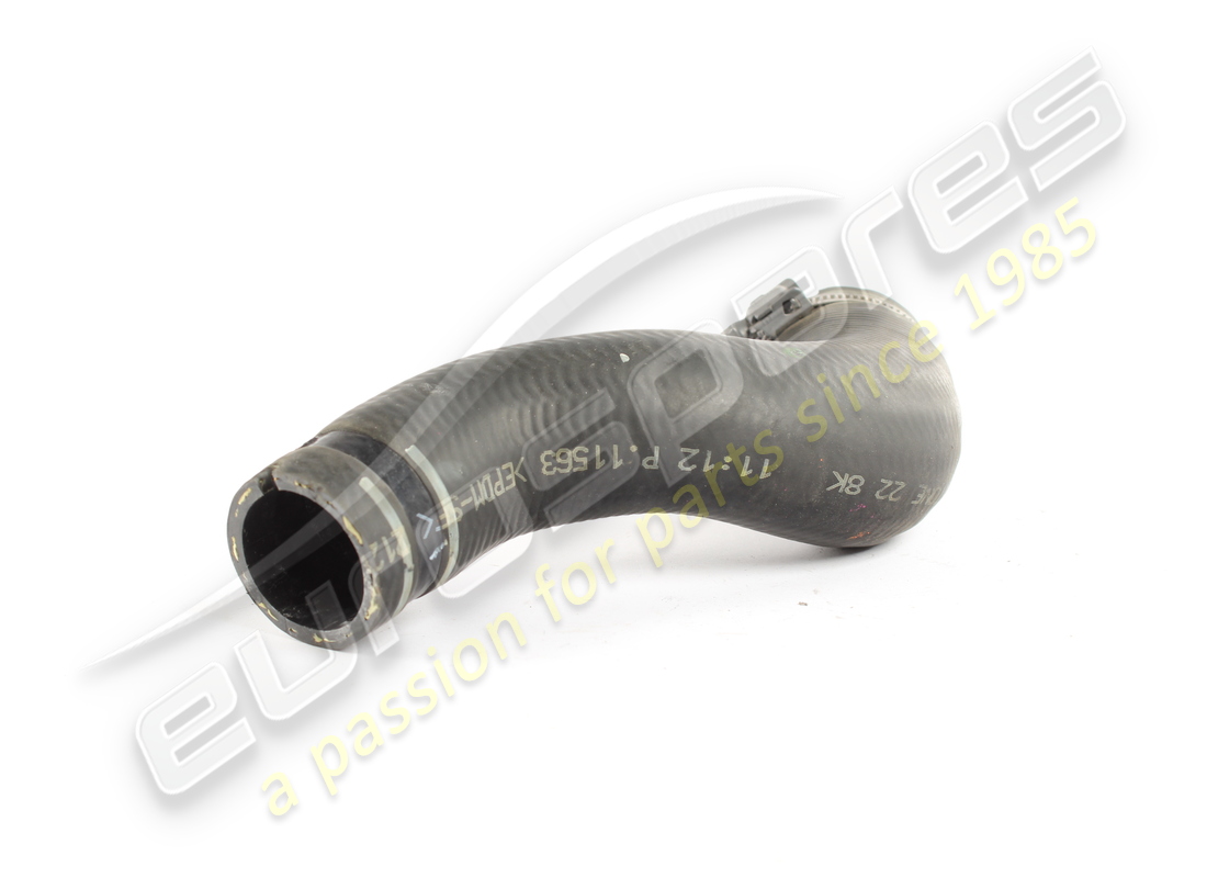 tuyau de retour d'eau ferrari utilisé sur le moteur. numéro de pièce 336919 (1)