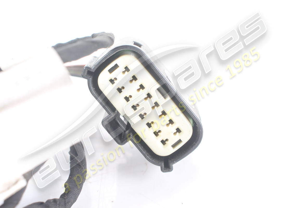 faisceau de câblage de pare-chocs arrière d'occasion maserati. numéro de pièce 670035874 (2)