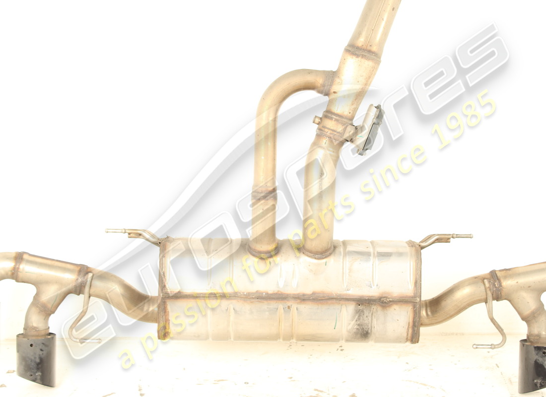 tuyau d'échappement arrière d'occasion maserati. numéro de pièce 670177008 (3)