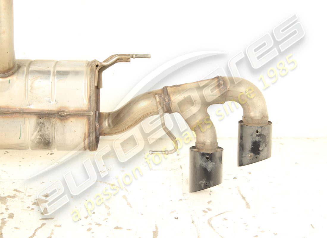 tuyau d'échappement arrière d'occasion maserati. numéro de pièce 670177008 (4)