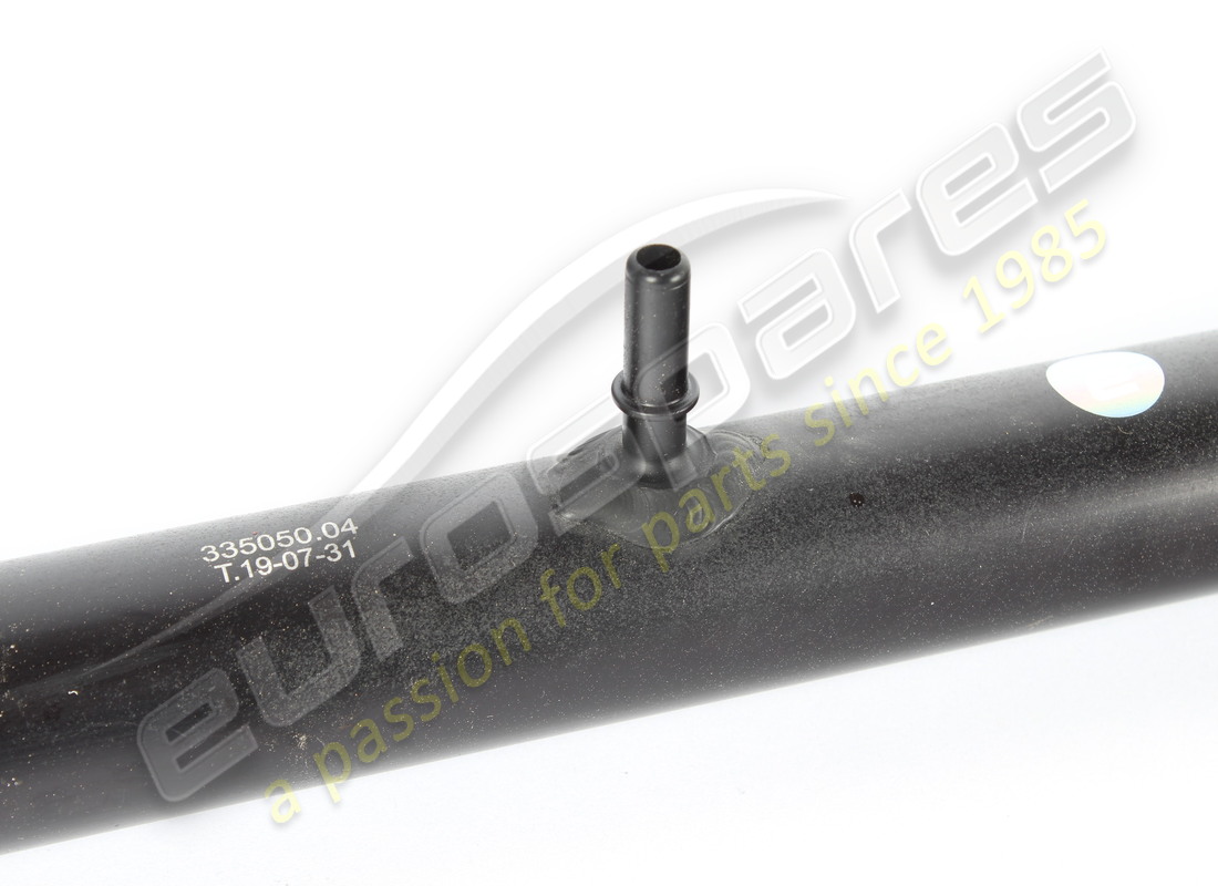 raccord de reniflard de réservoir complet d'occasion ferrari. numéro de pièce 335050 (4)