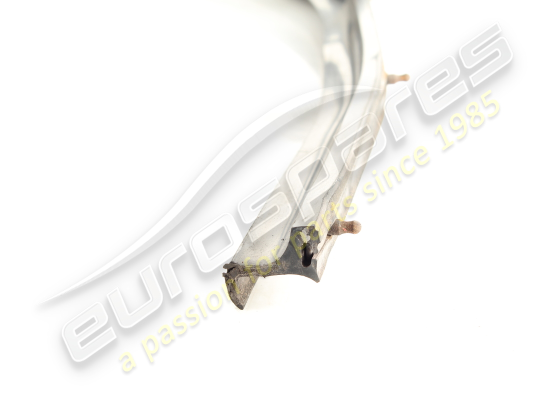 encadrement en caoutchouc d'écran arrière utilisé ferrari. numéro de pièce 60854400 (2)