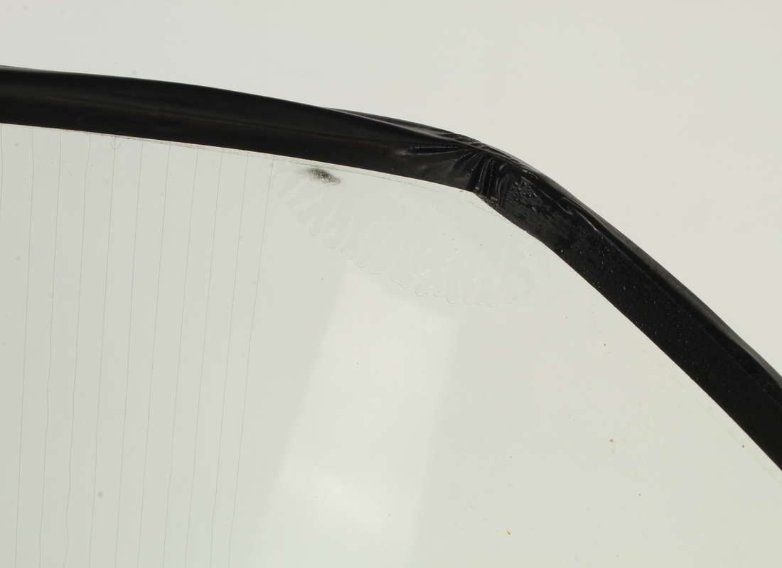 utilisé ferrari fenêtre arrière. numéro de pièce 61896400 (4)