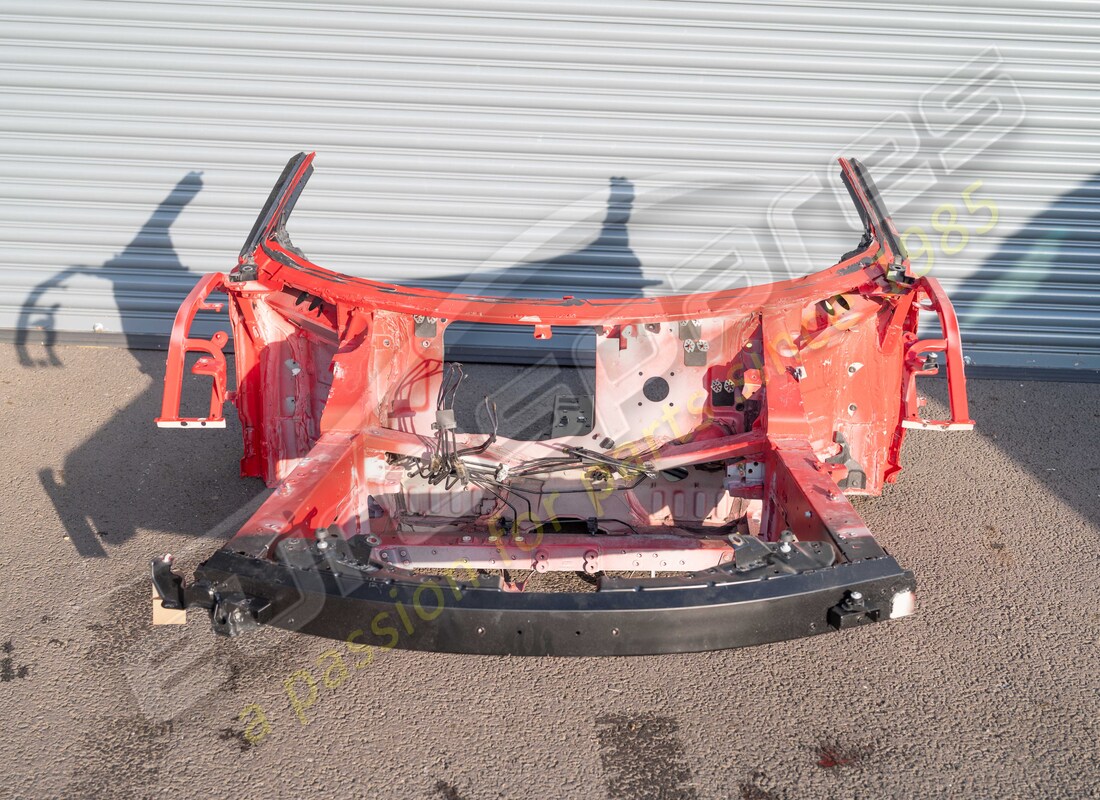 cadre de châssis avant d'occasion ferrari. numéro de pièce 985335951 (1)