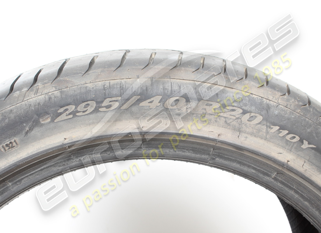 pneu pirelli p zero xl mgt neuf maserati, 295/40 r20 (110y). numéro de pièce 670034882 (2)