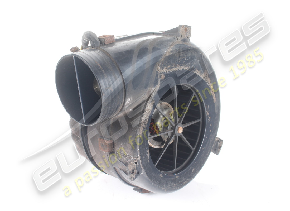 Ventilateur électrique d'occasion Ferrari RH provenant de CH NO 76081 . Numéro de pièce 62438700 (1)