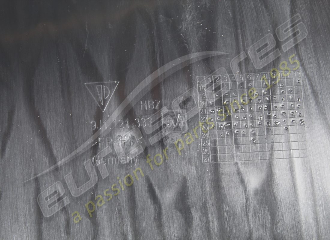 NOUVEAU PORSCHE GUIDE D'AIR NOIR MAT. NUMÉRO DE PIÈCE 9J1121333AOK1 (5) nouveau porsche guide d'air noir mat. numéro de pièce 9j1121333aok1 (5)