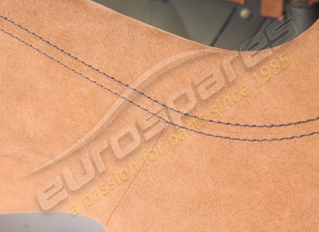 structure de tunnel ferrari utilisée. numéro de pièce 795482 (8)