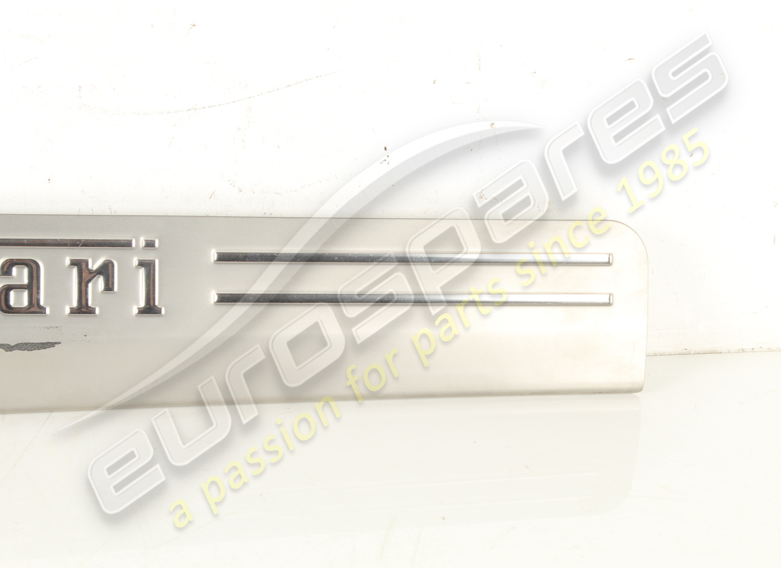 UTILISÉ FERRARI PLAQUE DE PIED LH. NUMÉRO DE PIÈCE 81362300 (3) utilisé ferrari plaque de pied lh. numéro de pièce 81362300 (3)