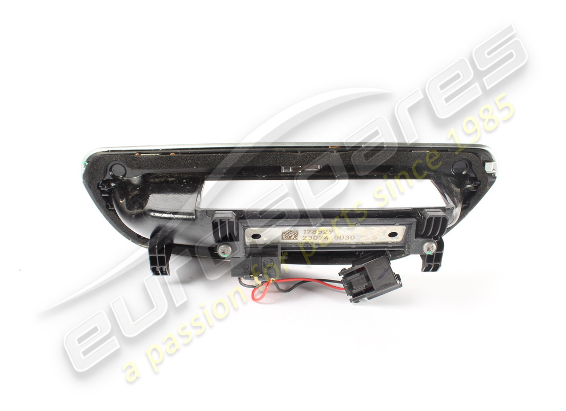 poignée extérieure de porte gauche d'occasion maserati. numéro de pièce 670207762 (4)