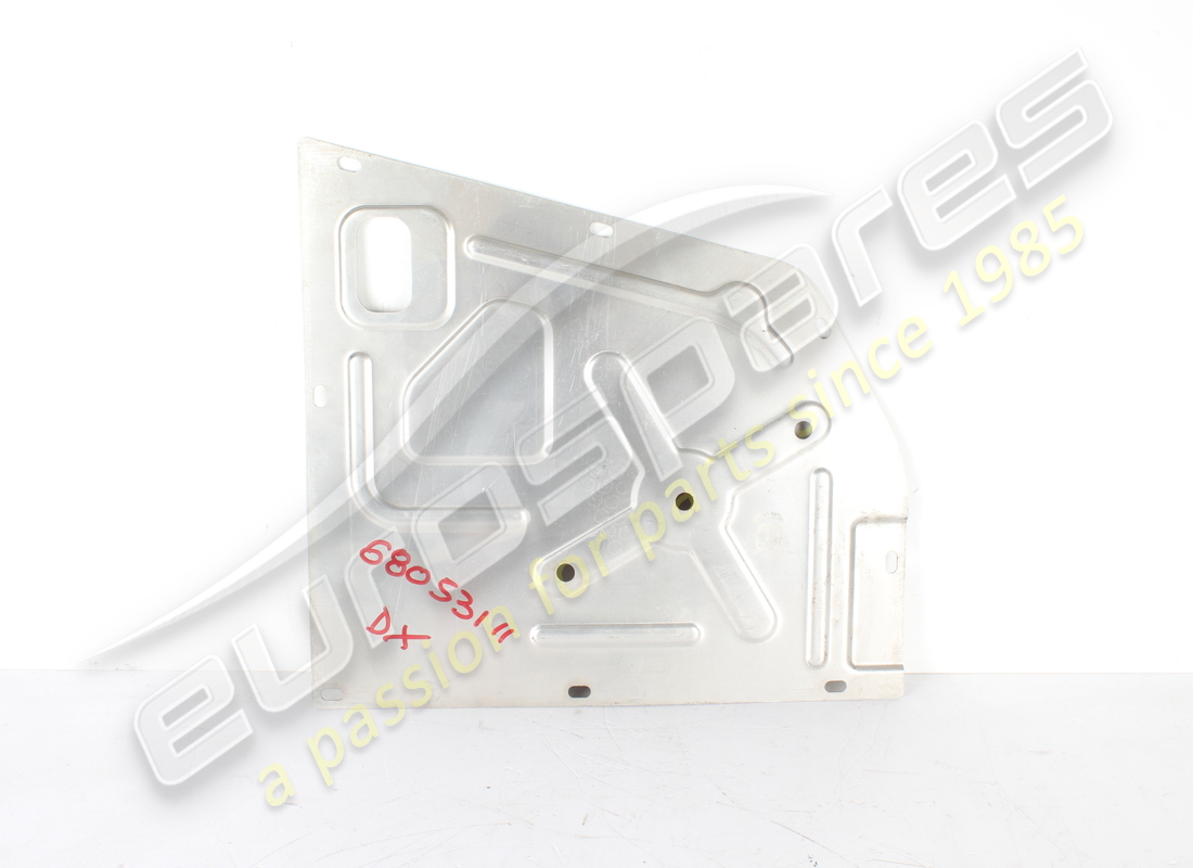 nouveau revêtement latéral droit ferrari. numéro de pièce 68053111 (1)