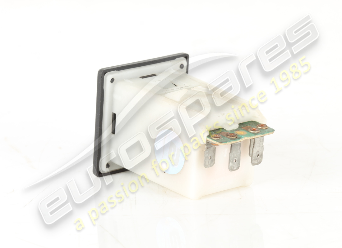 interrupteur d'ouverture du capot moteur d'occasion ferrari. numéro de pièce 121594 (3)