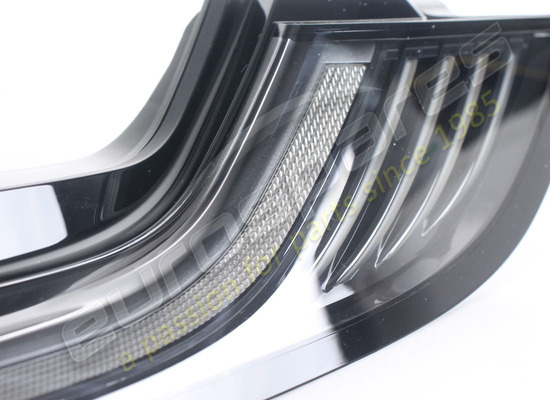 NOUVEAU FEU ARRIÈRE PORSCHE. NUMÉRO DE PIÈCE 9P5945092B (4) nouveau feu arrière porsche. numéro de pièce 9p5945092b (4)