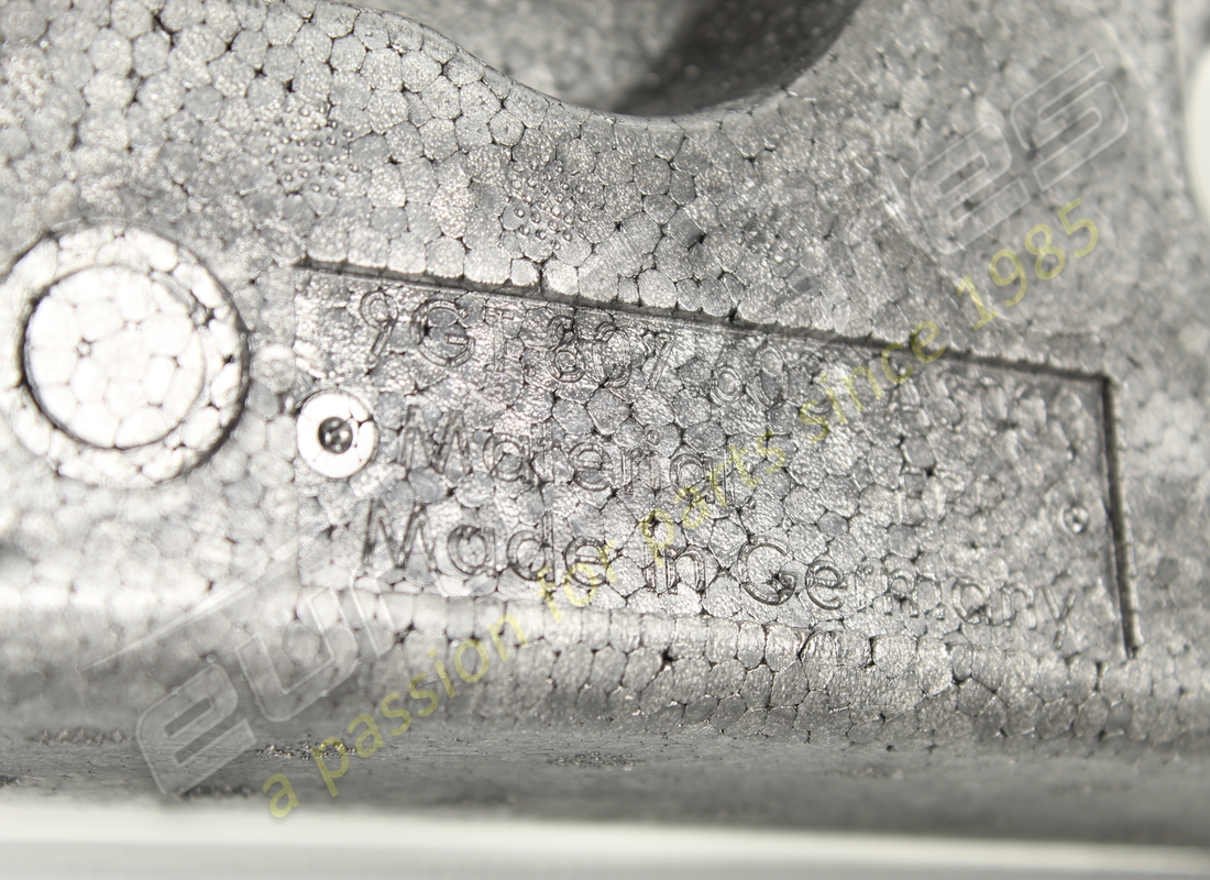 nouvelle pièce de fixation porsche pour garniture arrière. référence 9gt807603 (5)