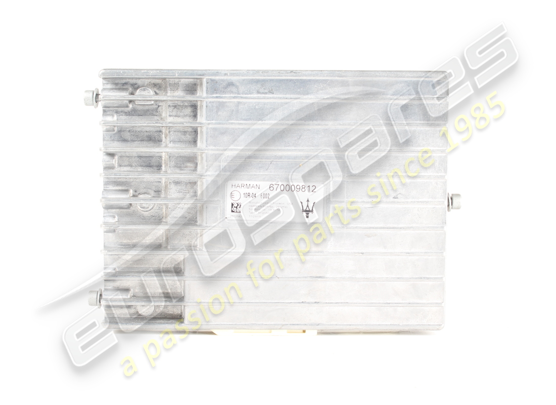 AMPLIFICATEUR Maserati COMPLET 8-CHANNELS D'OCCASION. NUMÉRO DE PIÈCE 670009812 (1)