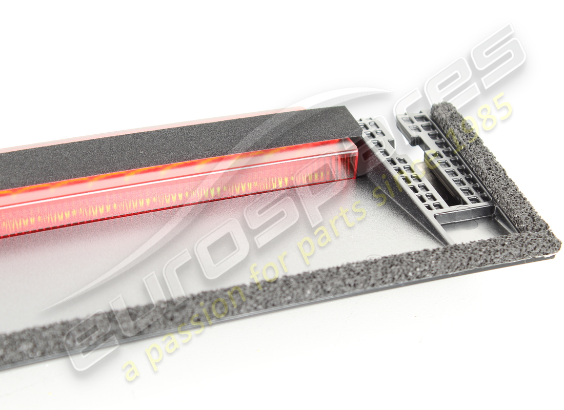 NOUVEAU FEU DE FREIN PORSCHE. RÉFÉRENCE 982945097B (2) nouveau feu de frein porsche. référence 982945097b (2)