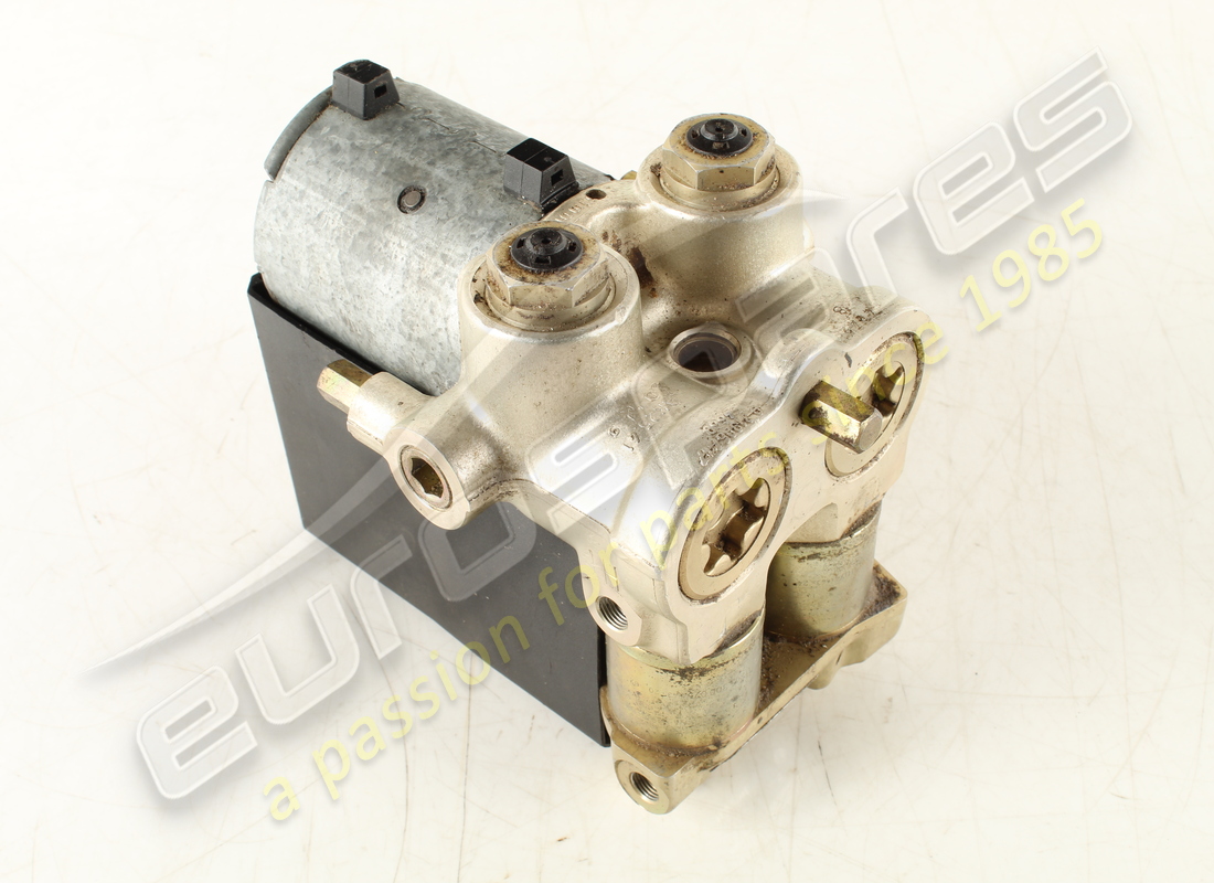 used ferrari hydraulic unit abs. part number 126056 (2)