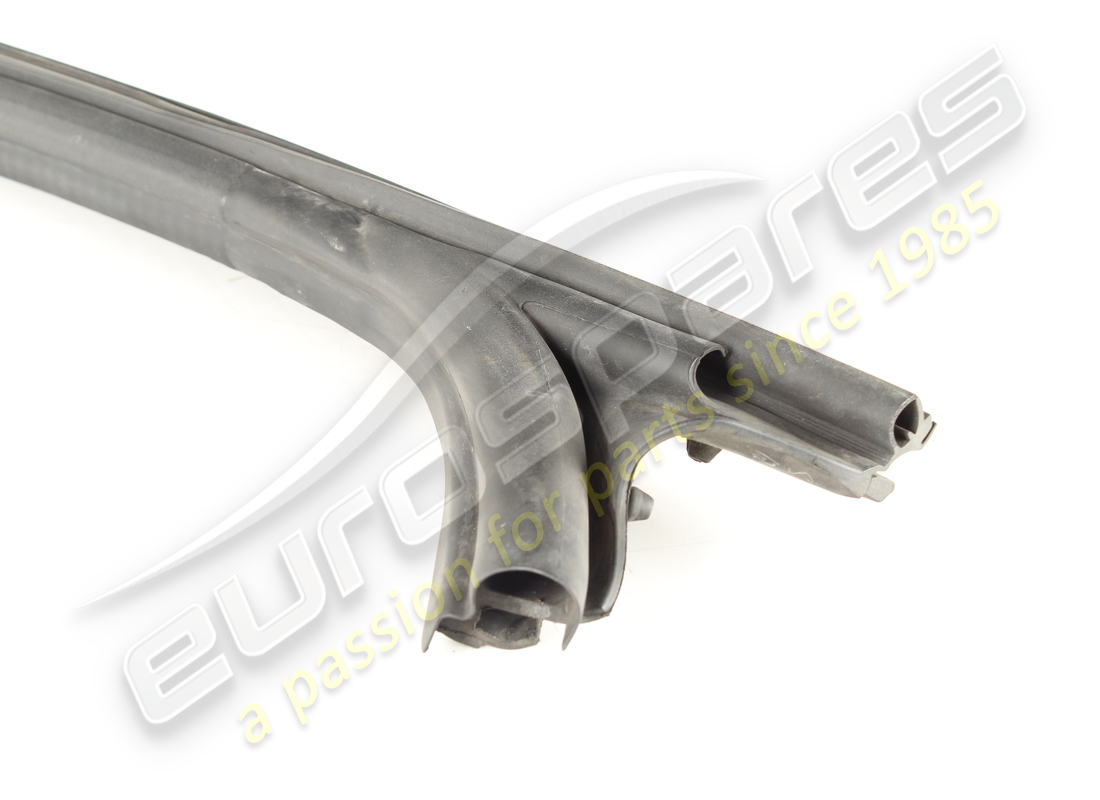 UTILISÉ FERRARI JOINT DE PÉRIMÈTRE DE PORTE DROIT. NUMÉRO DE PIÈCE 84087600 (4) utilisé ferrari joint de périmètre de porte droit. numéro de pièce 84087600 (4)