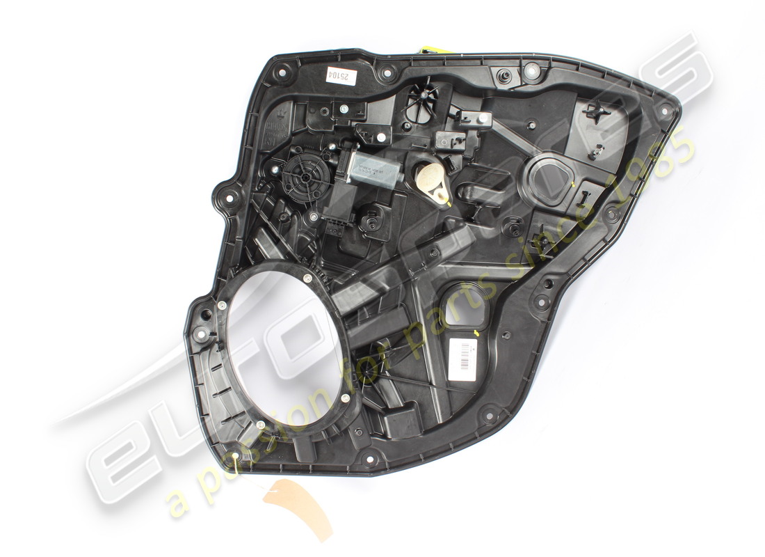 SUPPORT DE PORTE ARRIÈRE DROIT D'OCCASION Maserati. NUMÉRO DE PIÈCE 673014115 (1)