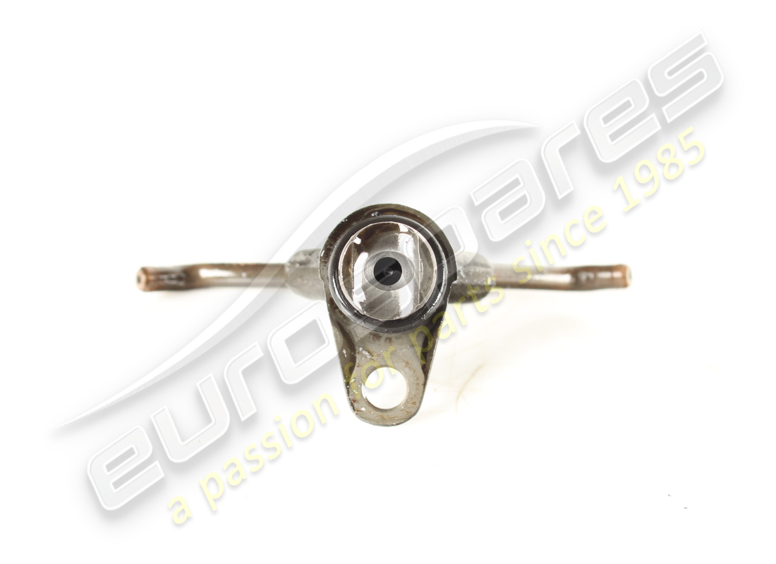 Raccord de barre de pulvérisation usagé Ferrari. Numéro de pièce 137607 (1)