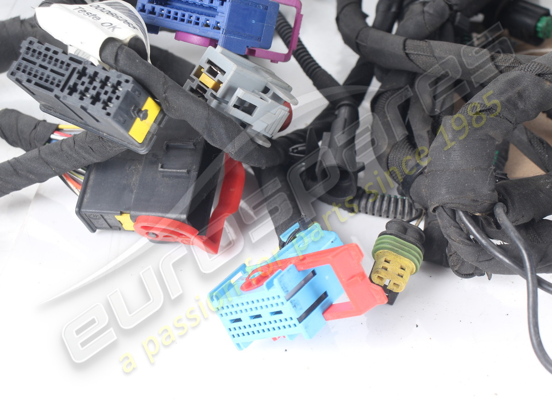 ENDOMMAGÉ FERRARI CAVO ANTÉRIEUR. NUMÉRO DE PIÈCE 266265 (4) endommagé ferrari cavo antérieur. numéro de pièce 266265 (4)