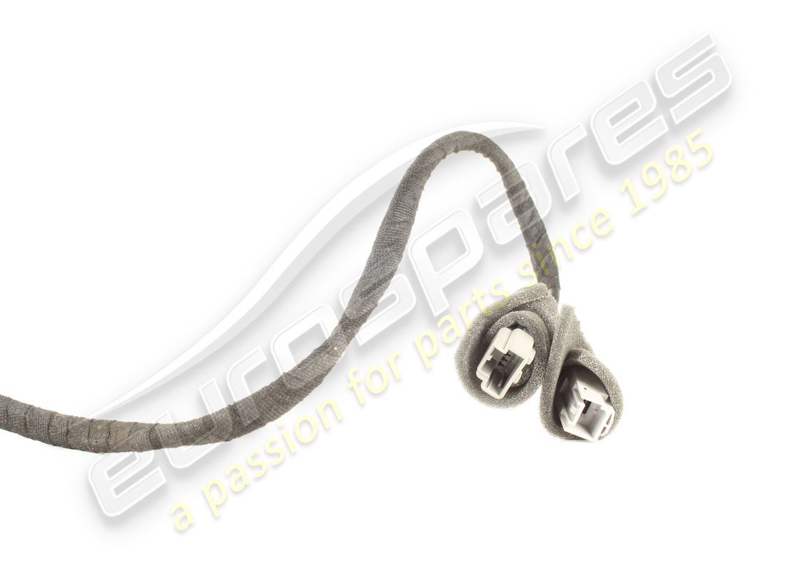 prise aux + usb maserati d'occasion dans le tube central. numéro de pièce 670009770 (3)