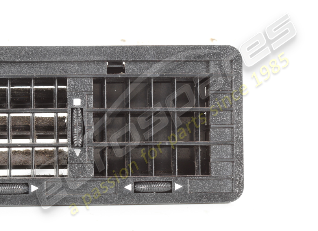 OCCASION Ferrari GAINE D'AÉRATION CENTRALE DE TABLEAU DE BORD. RÉFÉRENCE 60657100 (1)