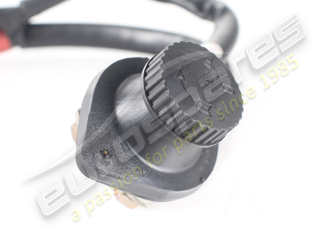 utilisé maserati interrupteur principal de batterie. numéro de pièce 383000322 (6)