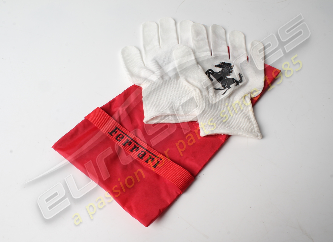 étui ferrari d'occasion pour accessoires. numéro de pièce 65253000 (2)