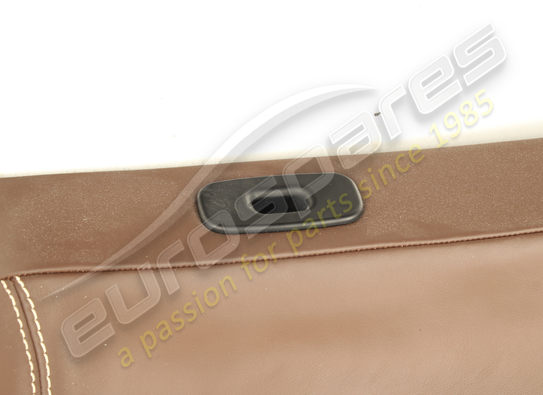 garniture de hayon inférieure d'occasion ferrari. numéro de pièce 841150.. (3)