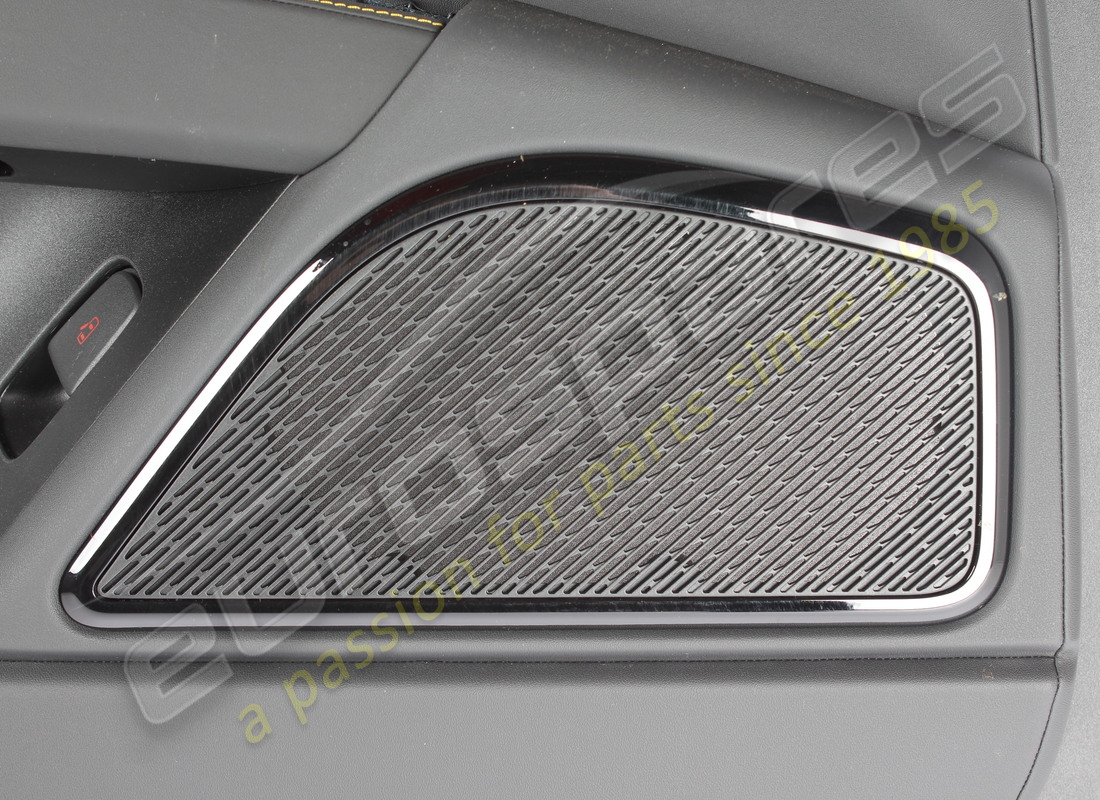 ensemble de panneau de porte avant gauche d'occasion maserati. numéro de pièce 670225898 (4)