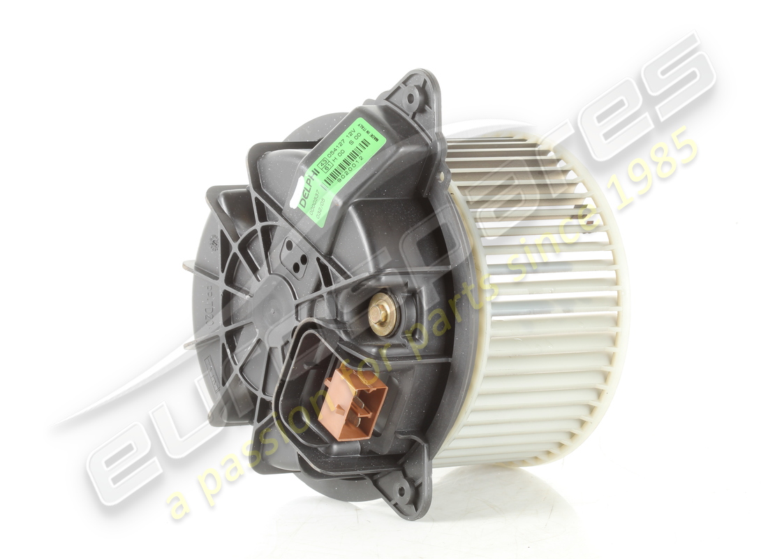ventilateur sans balais d'occasion maserati pour conduite à droite. numéro de pièce 85256600 (2)