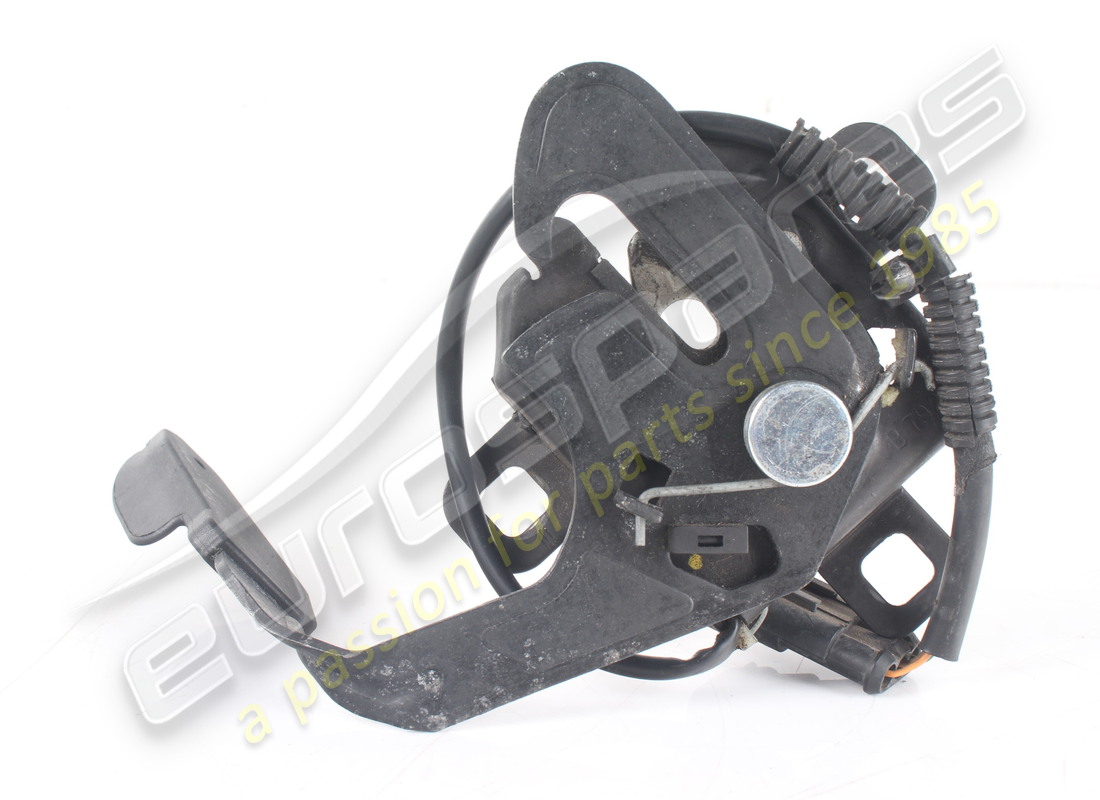 SERRURE DE COUVERCLE D'OCCASION FERRARI. NUMÉRO DE PIÈCE 83752200 (5) serrure de couvercle d'occasion ferrari. numéro de pièce 83752200 (5)