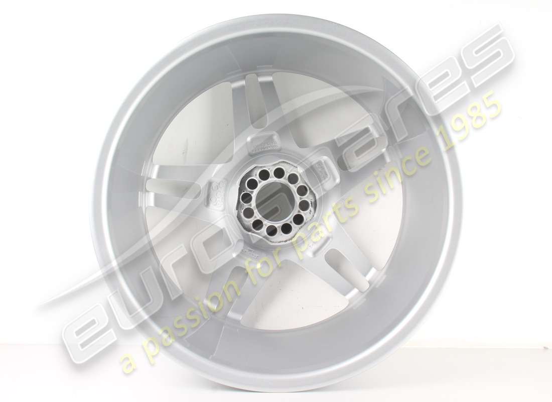 jante de roue avant ferrari reconditionnée. numéro de pièce 192918 (3)