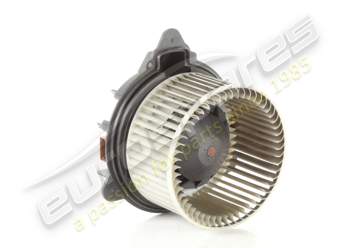 ventilateur sans balais d'occasion maserati pour conduite à droite. numéro de pièce 85256600 (3)