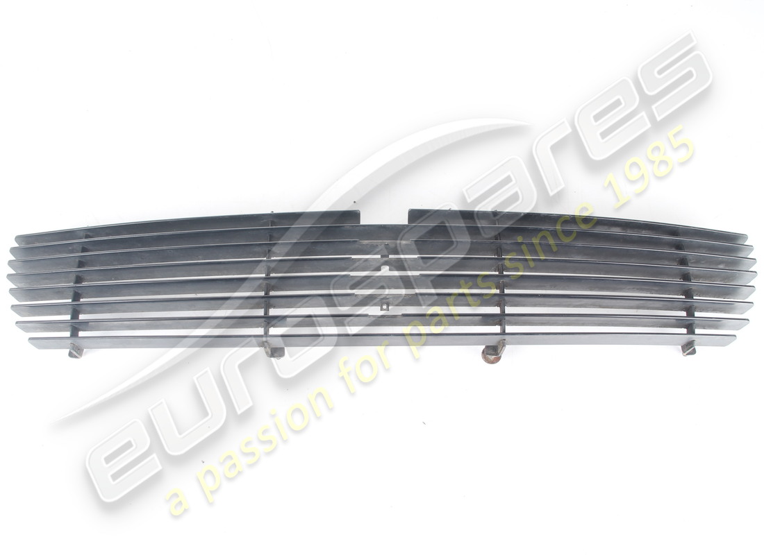 CALANDRE DE RADIATEUR DE COUVERCLE DE COMPARTIMENT MOTEUR D'OCCASION Maserati . RÉFÉRENCE 378300300 (1)