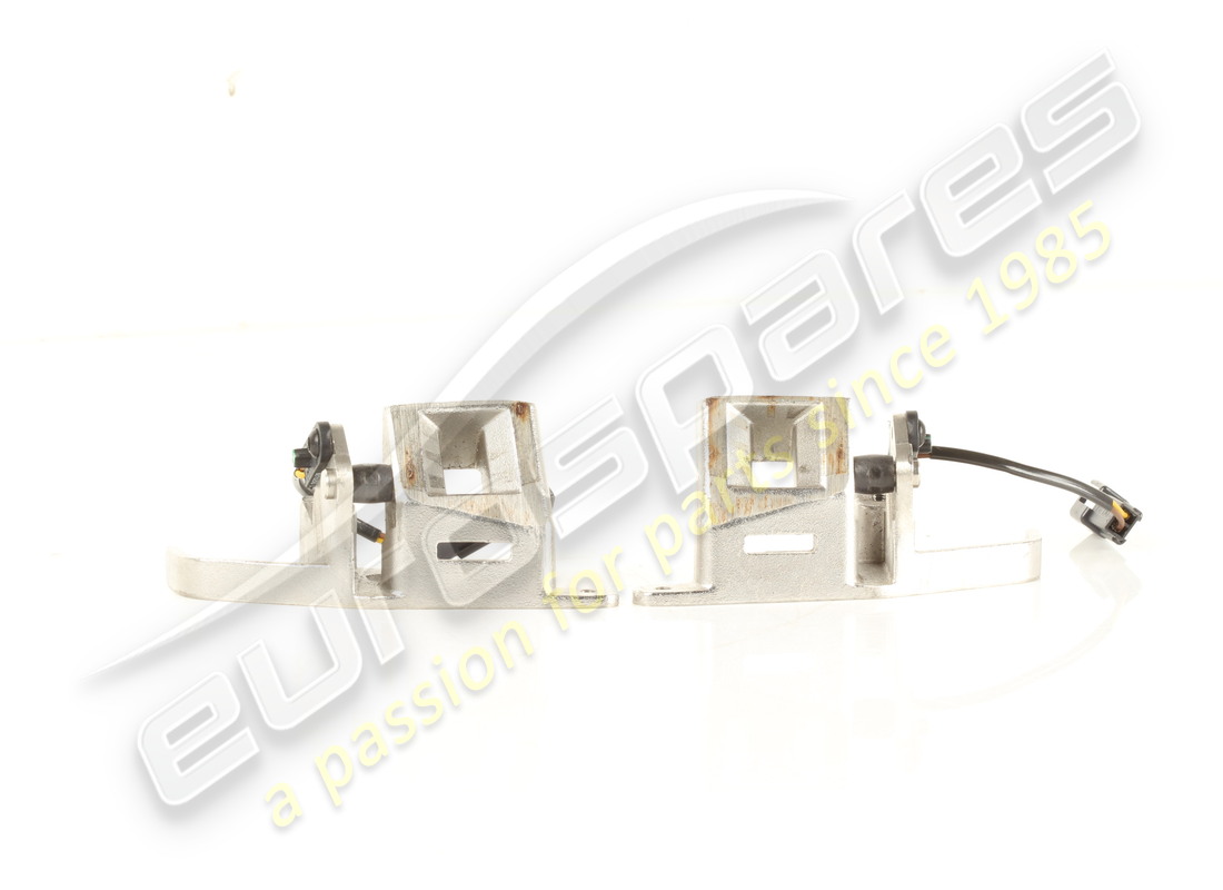 utilisé ferrari kit de loquet avant gauche et droit. numéro de pièce 70001633 (6)