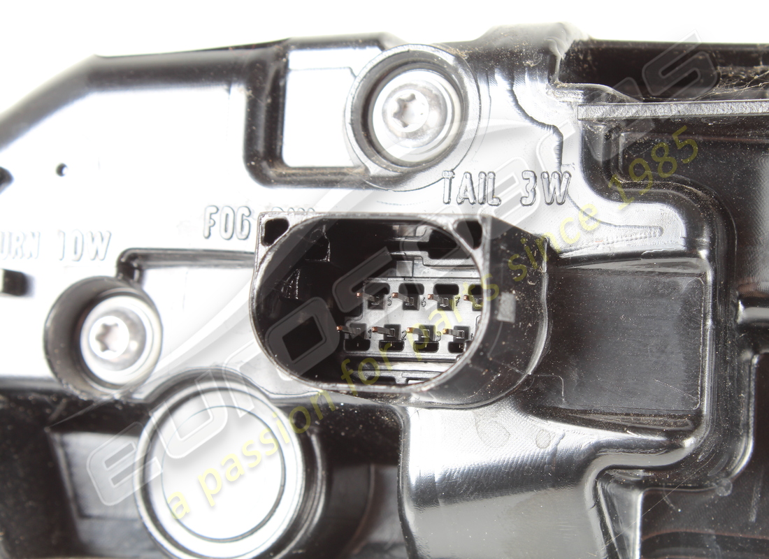 D'OCCASION FERRARI FANALE POSTERIORE DX. NUMÉRO DE PIÈCE 960504 (6) d'occasion ferrari fanale posteriore dx. numéro de pièce 960504 (6)