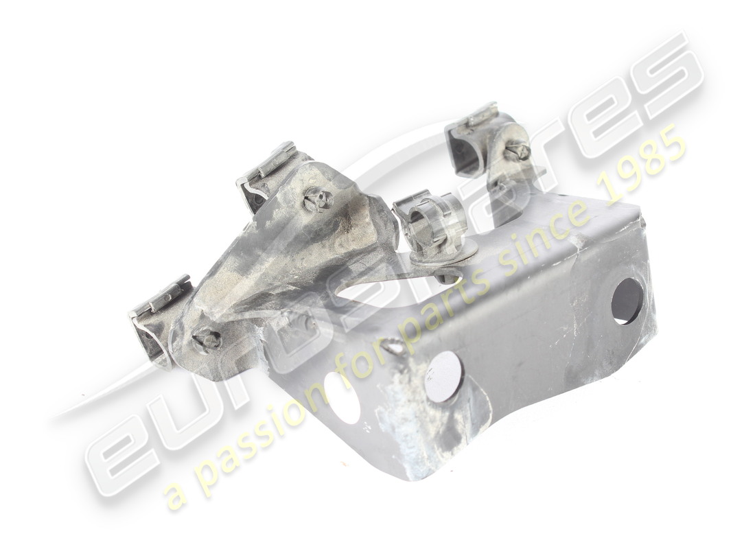 SUPPORT SUPÉRIEUR DE RACCORD DE RÉSERVOIR D'OCCASION Ferrari NUMÉRO DE PIÈCE 335980 (1)