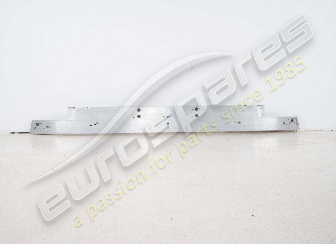 nouvelle traverse de fixation de pare-chocs arrière ferrari. numéro de pièce 271420 (1)