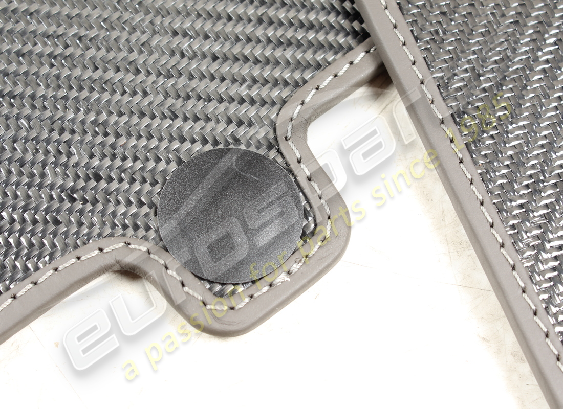 nouveau ferrari f430 tapis carbone sans extincteur. numéro de pièce 70002875 (3)