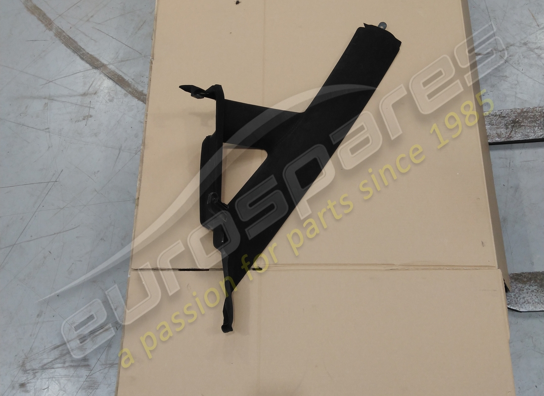 UTILISÉ Lamborghini PANNEAU DE GARNITURE, PILIER A1 . NUMÉRO DE PIÈCE 476867233E (1)