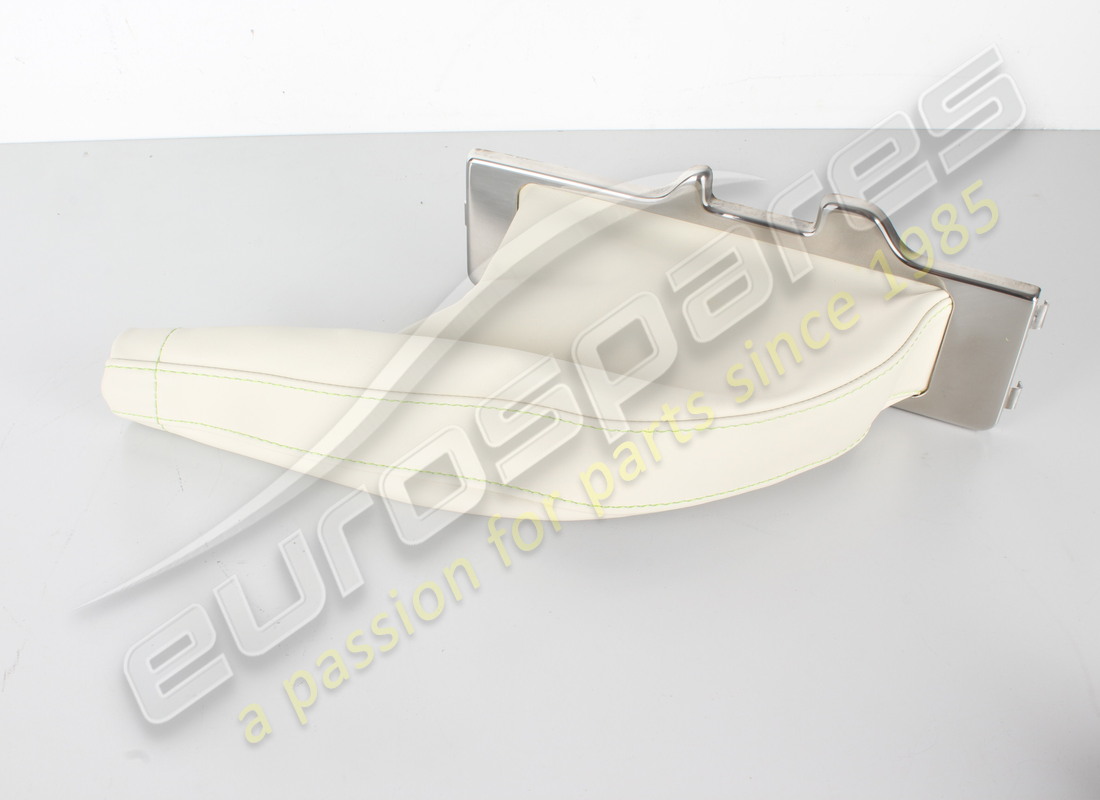 doublure neuve lamborghini. numéro de pièce 418711115 (1)