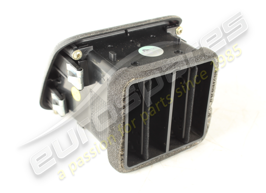 used maserati side air ventblack. part number 66527400 (2)