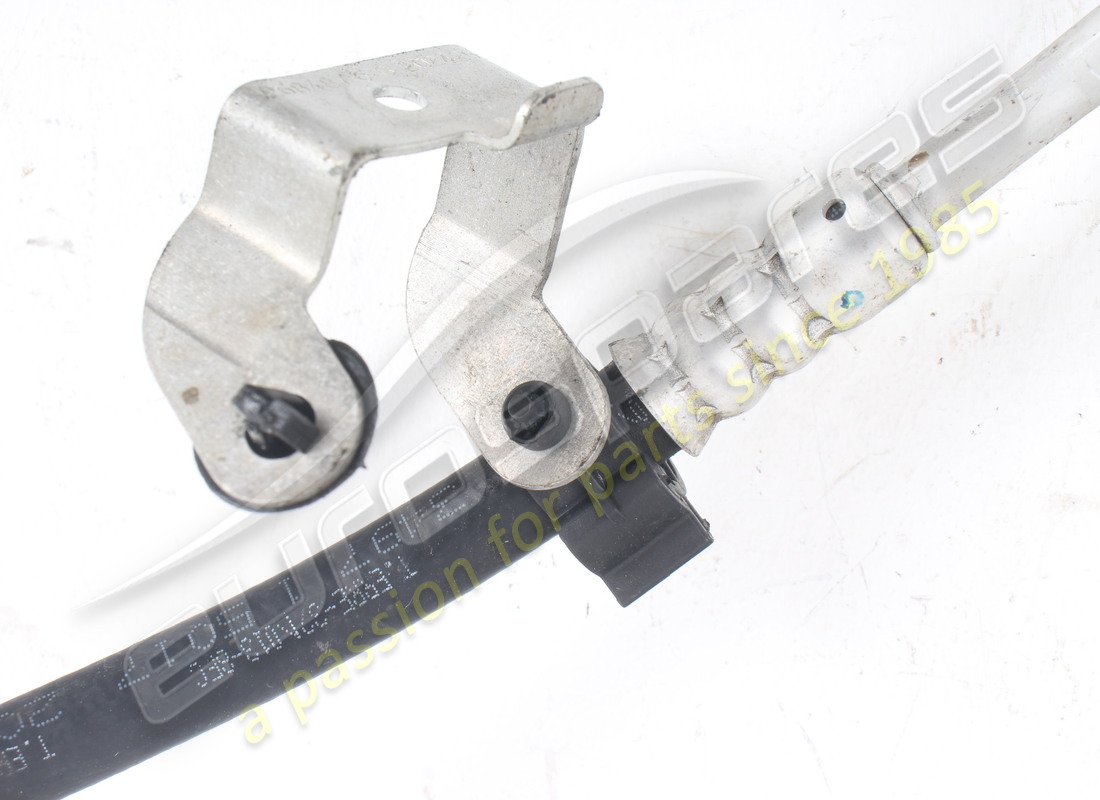 TUYAU DE GAZ D'OCCASION FERRARI DU SÉCURATEUR U. NUMÉRO DE PIÈCE 320013 (3) tuyau de gaz d'occasion ferrari du sécurateur u. numéro de pièce 320013 (3)