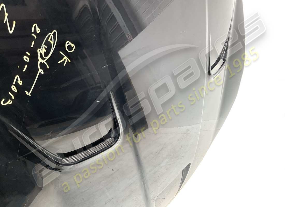 capot avant en carbone d'occasion maserati. numéro de pièce 980145491 (2)