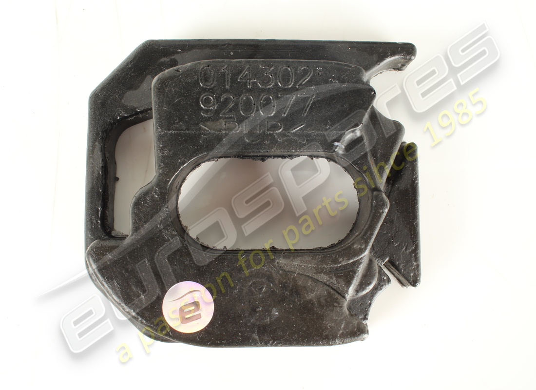 UTILISÉ Ferrari INSONORIZZANTE INFÉRIEURE . NUMÉRO DE PIÈCE 920077 (1)