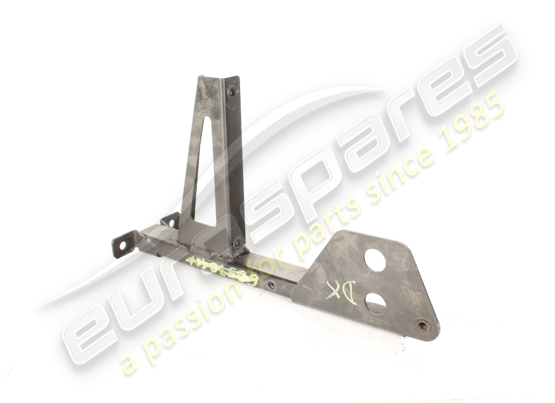 nouveau ferrari tube transversal inférieur droit. numéro de pièce 68574811 (2)